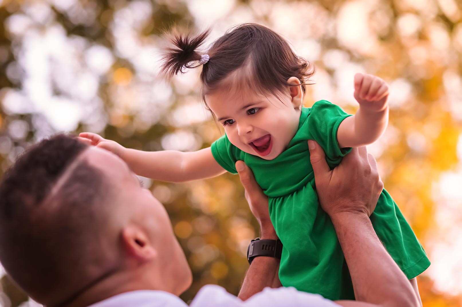 Bethesda-terrace-dad-and-baby-Session-nyc
